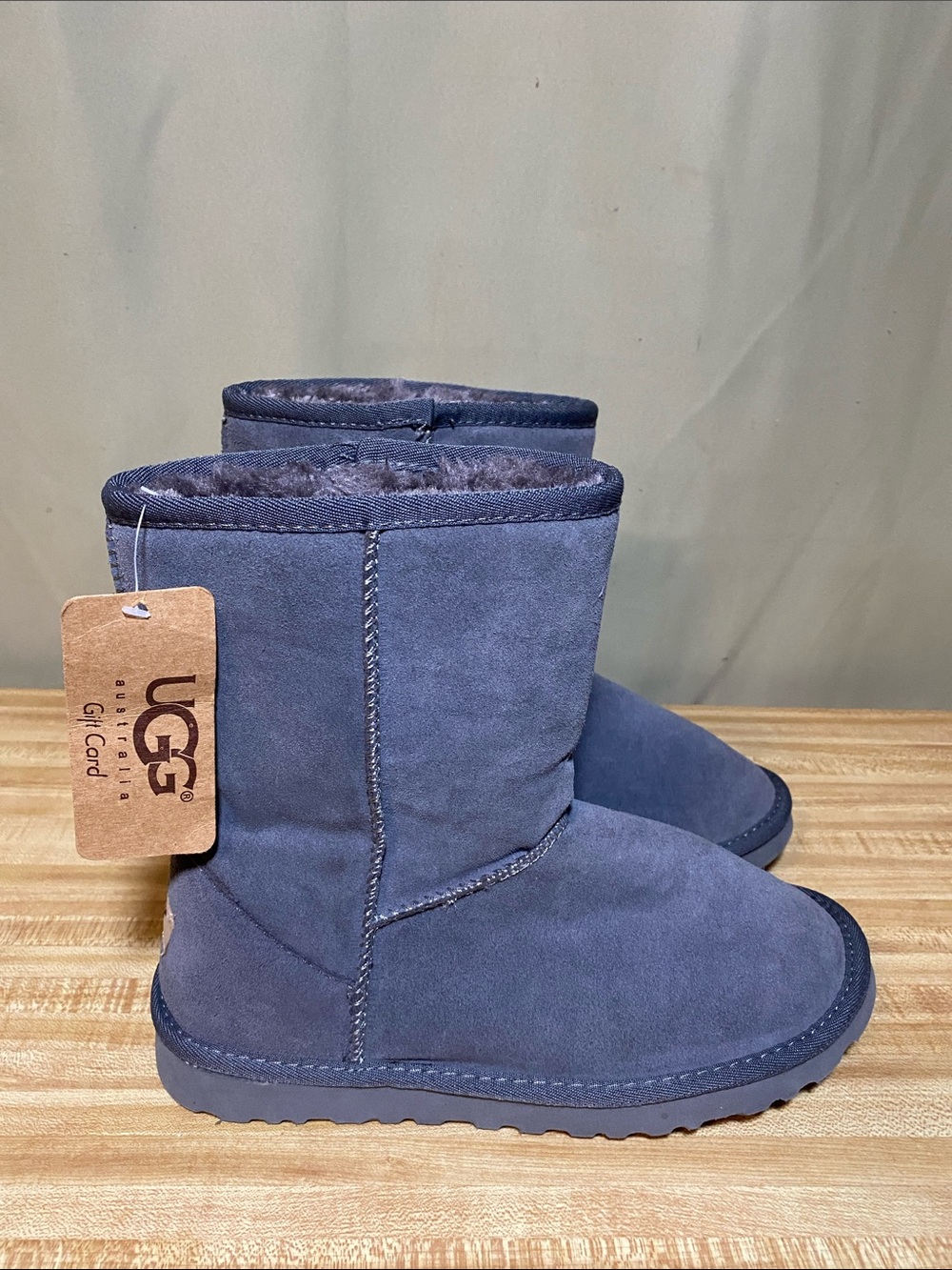 UGG Australia, Classic Short Boot Grey (5825) Women’s 10 NWT